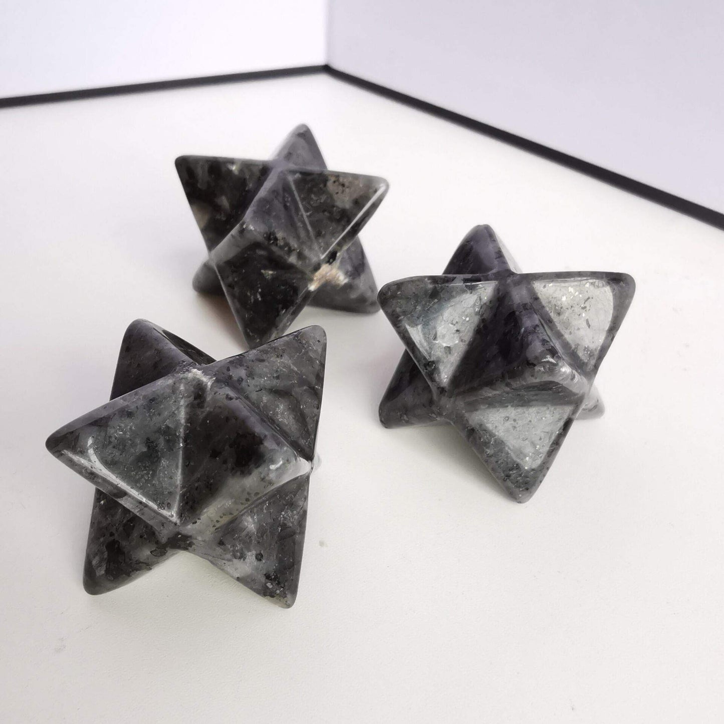 Loveliome Natural Labradorite Merkaba Crystal Protection Sacred Meditation Energy Generator Healing Chakra Six-Pointed Star 1 Inch
