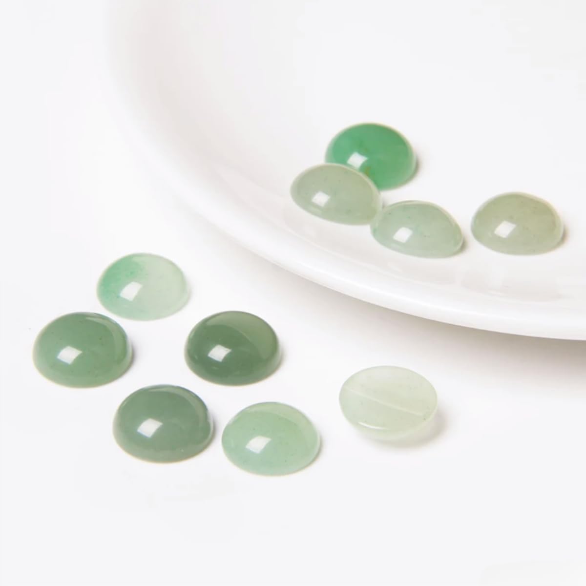 20pcs 6mm Natural Stone No Hole Green Aventurine Semicircle Smooth Cabochons Beads Healing Chakra Crystal Stone Bead for Jewelry Making Rings Earrings Necklace Bracelet DIY Crafts