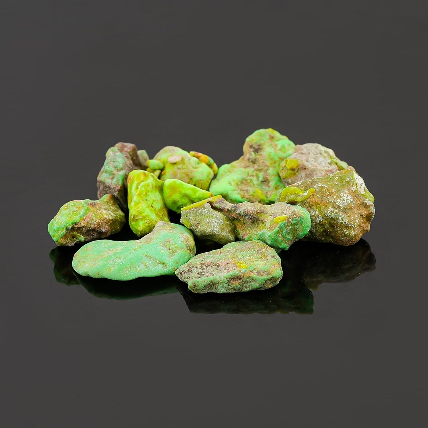 ColouredRocks 50 carats Green Turquoise Crystals, Raw Stones, Rough Gemstones, Jewelry Making Supply, Cabbing, Polishing, Cutting, DIY, Crafts (10-12pcs) (8-12mm)
