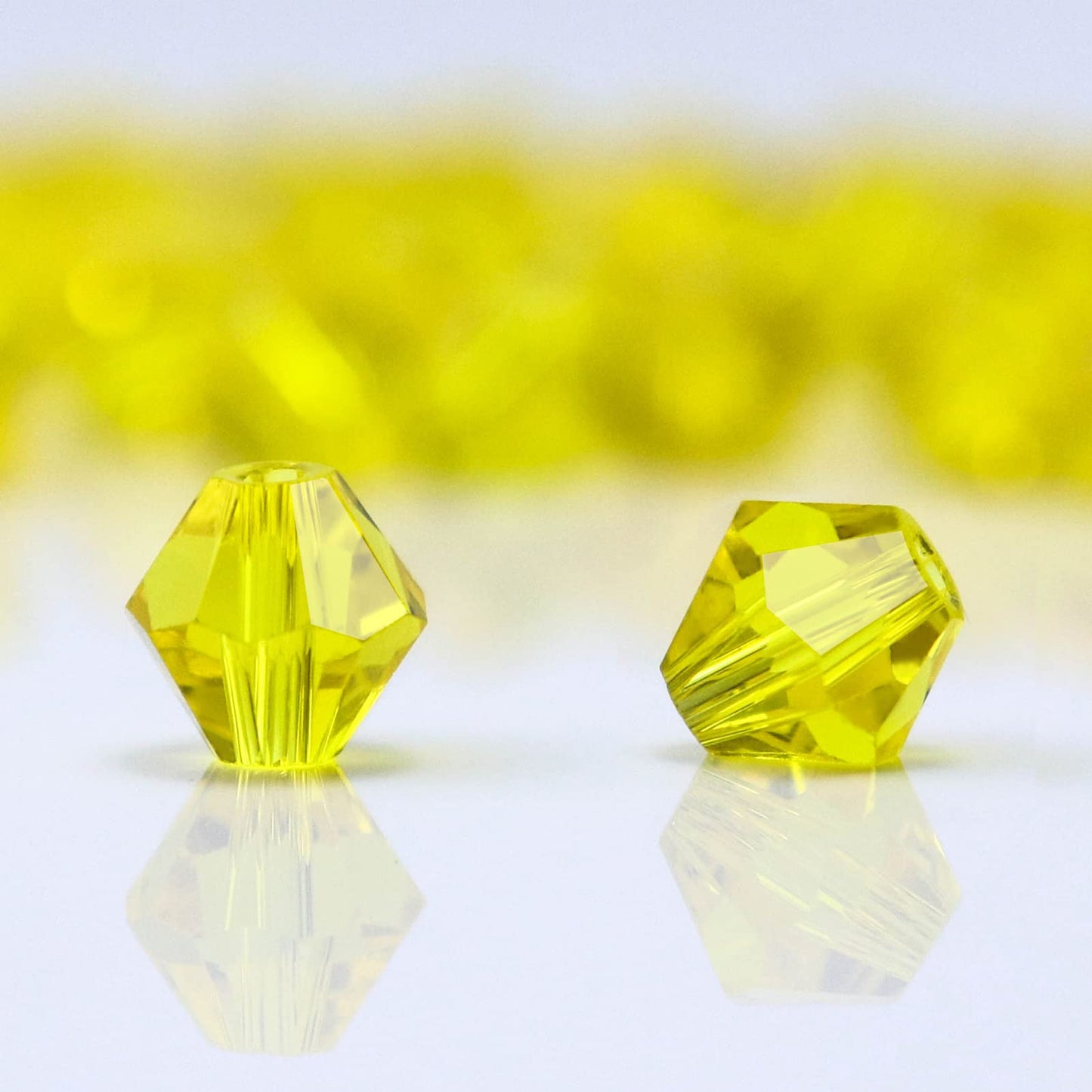 Dowarm 100PCS 8MM Bicone Crystal Beads, Yellow Faceted Crystal Glass Beads for Jewelry Making, Craft, DIY Bracelet, Necklace, Dolls, Suncatcher