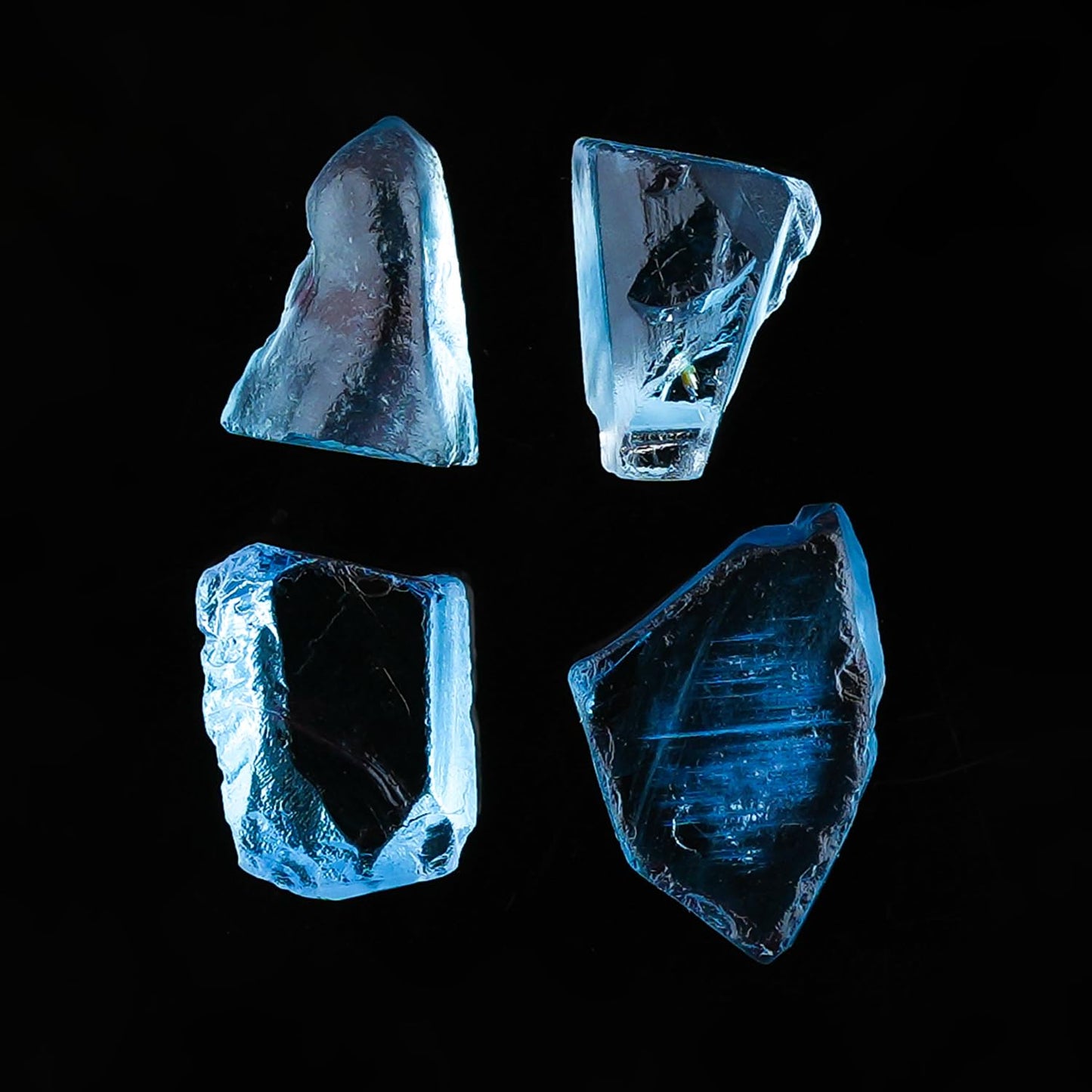 ColouredRocks (4 pcs.) (15 carats.) A++ SWISS BLUE TOPAZ Raw Crystals, Raw Slices, Rough Gemstones, Jewelry Making Supply, Cabbing, Polishing, Cutting, DIY, Crafts (10-12 mm.)
