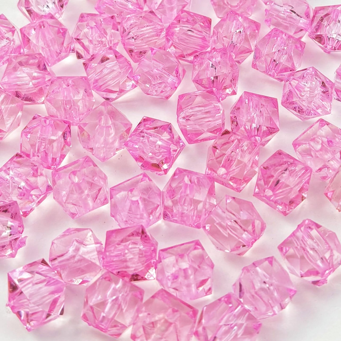 200pcs 10mm Acrylic Cube Square Faceted Acrylic Beads with Hole Plastic Spacer Beads for Bracelets Necklace Earring Making Supplies (Pink)