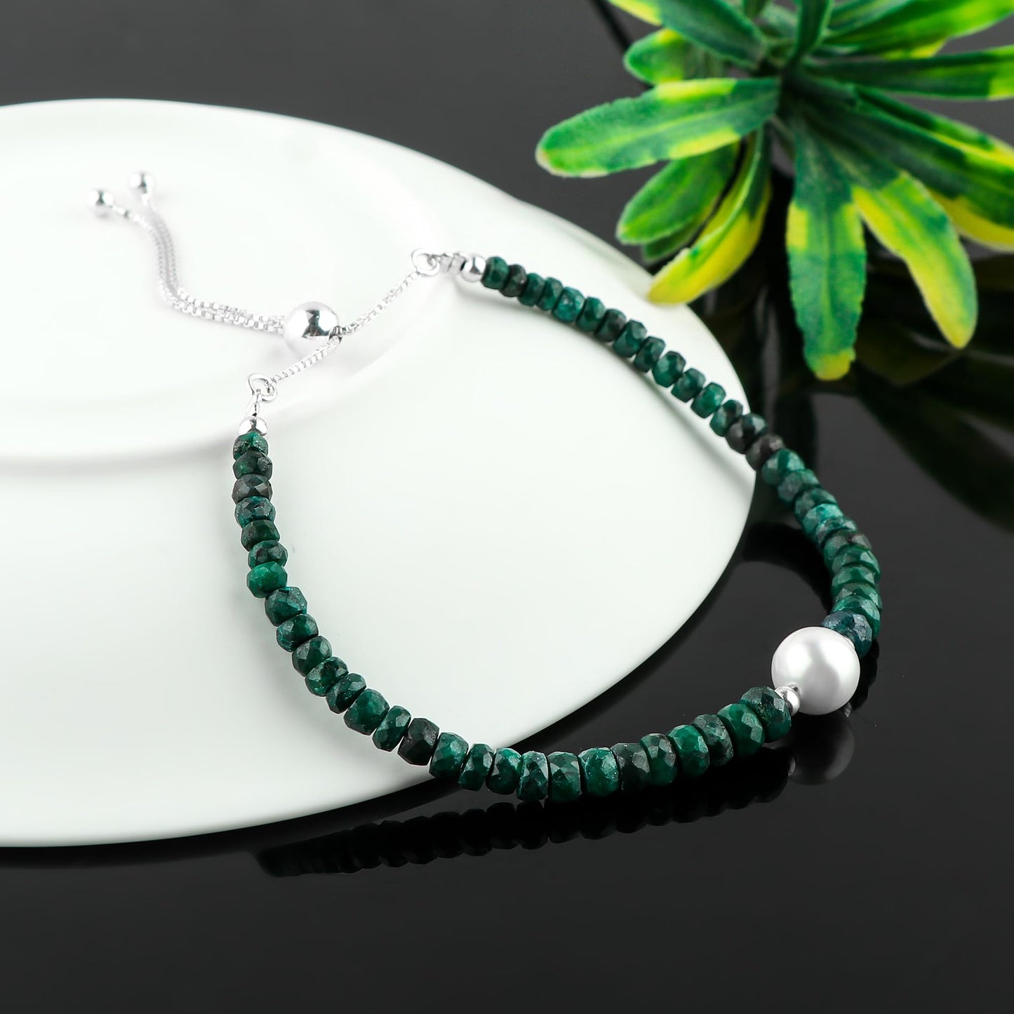 CRYSTALINES Genuine Emerald Color Corundum Gemstone Bolo Bracelet with Pearl Beads, Handmade Hypoallergenic Jewelry, May Birthstone, Healing Crystals, Silver Chain 6+4inch, Trendy Gift