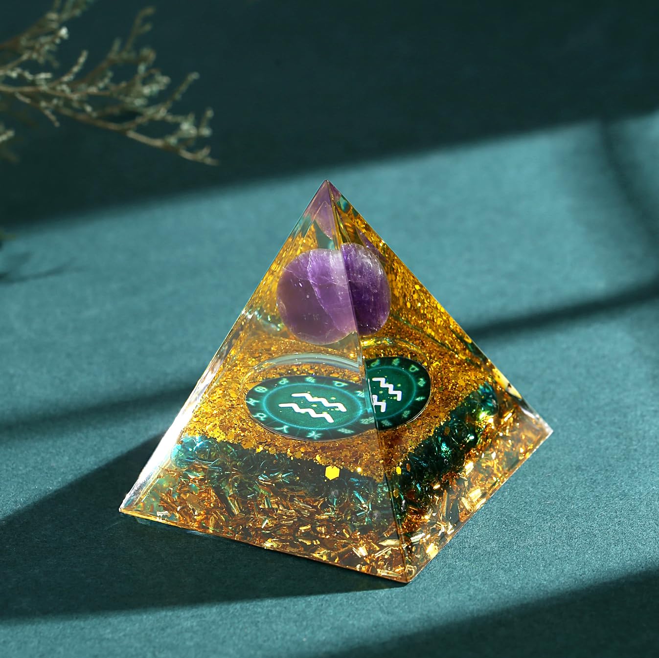 YATOJUZI 12 Zodiac Aquarius Birthday Gifts for Women Men Healing Crystals Natural Amethyst Crystal Stones Gemstones Orgonite Chakra Reiki Lucky Energy Decor for Office Desk Decorations