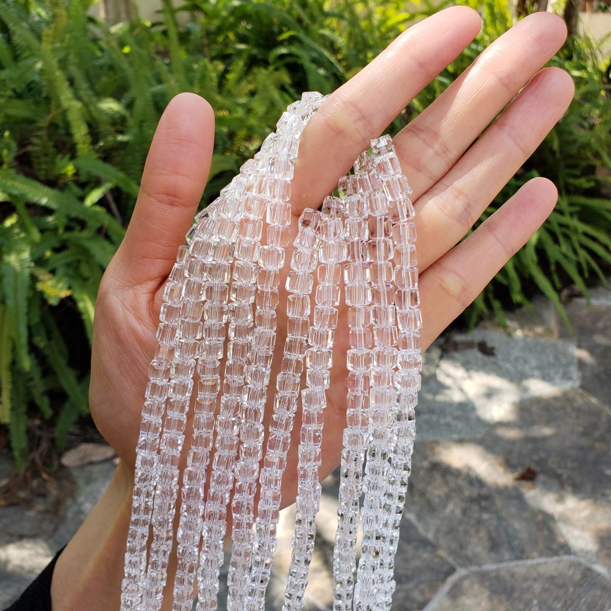 100pcs Czech Faceted Cube Crystal Glass Loose Beads Spacer 6mm (0.24 Inch) Crystal Clear for DIY Jewelry Craft Making CCC601