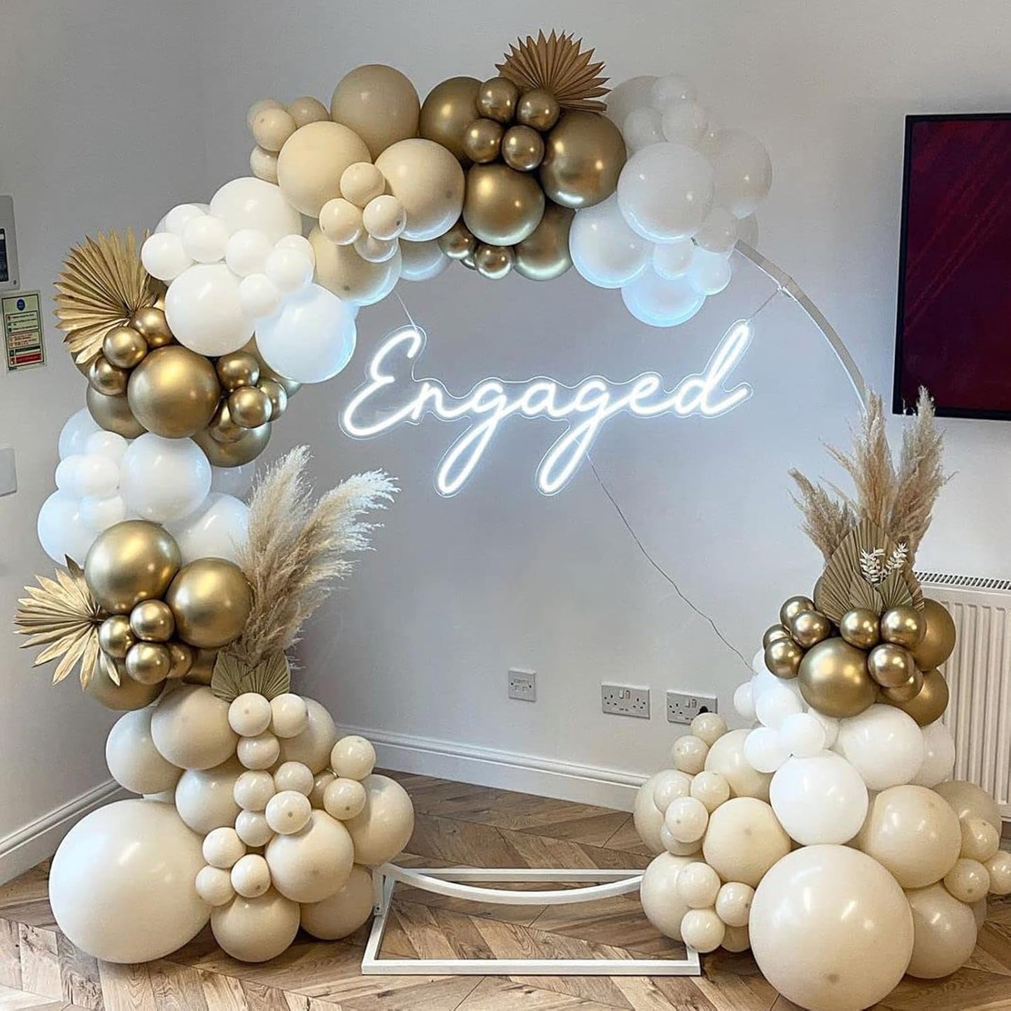 PartyWoo White Sand Balloons - 155-Piece Boho Neutral Balloon Arch Kit | 18", 12", 10", 5" Sizes for Weddings & Events