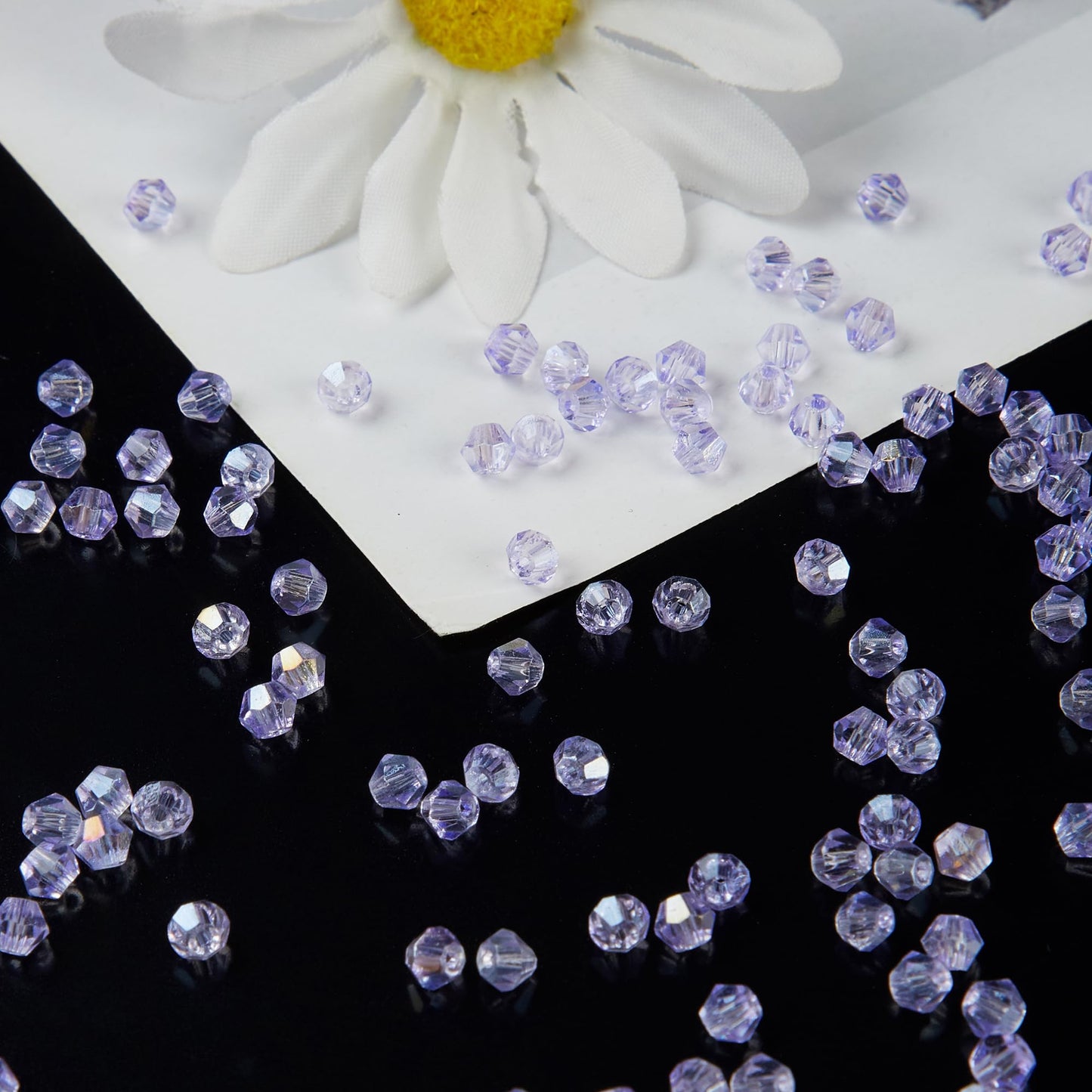 Laopottbeads 1100PCS 4mm Bicone Crystal Glass Beads for Jewelry Making, Sparkling Mini Beads for Suncatchers, DIY Bracelets & Craft Projects (Light Purple)