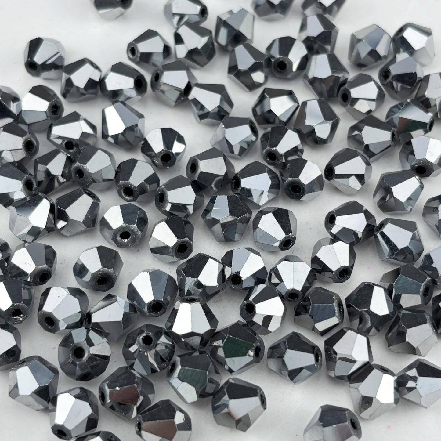 Pinhoollgo 100pcs 8mm Bicone Crystal Glass Beads Faceted Bicone Crystal Beads Bulk Glass Spacer Beads for Bracelets Necklace Pendants Earrings DIY Jewelry Craft Making(Silver)