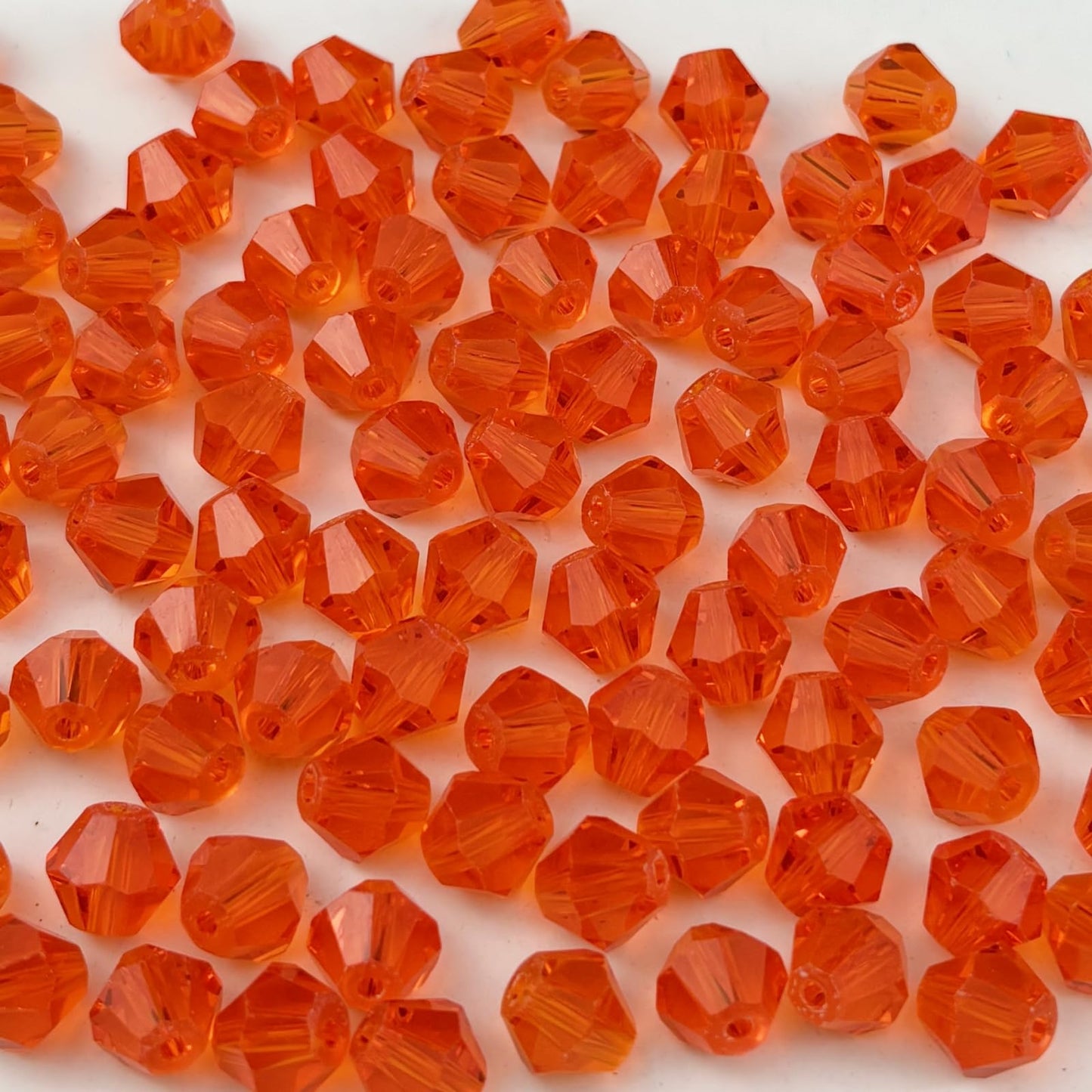 YUEXIGO 200pcs 6mm Bicone Glass Crystal Beads for Jewelry Making, Faceted Bicone Glass Spacer Beads for Bracelet Earring Necklace DIY Craft(Orange)