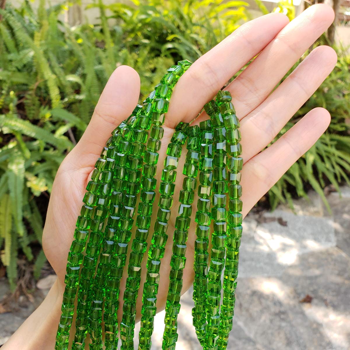 200pcs Czech Faceted Cube Crystal Glass Loose Beads Spacer Bulk 6mm (0.24 Inch) Peridot Green for DIY Jewelry Craft Making CCC616