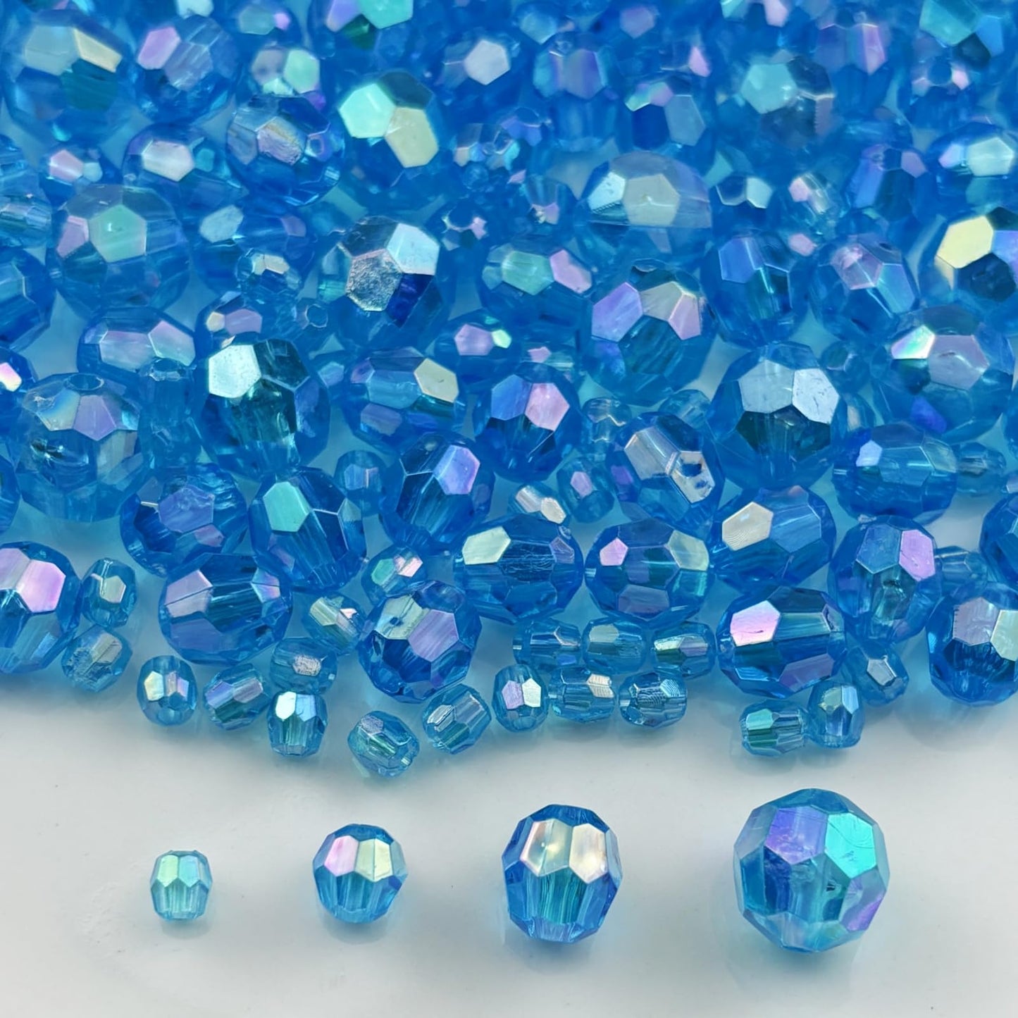 Pinhoollgo 1800pcs Acrylic Faceted Round Beads 4mm 6mm 8mm 10mm AB Colors Glossy Acrylic Round Spacer Beads with Hole for DIY Bracelet Necklace Jewelry Making Supplies Handmade Craft(Lake Blue AB)