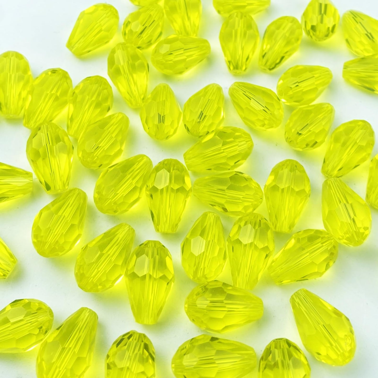 Honkoolly 200pcs 4x6mm Teardrop Crystal Glass Beads Vertical Hole Faceted Glass Teardrop Spacer Beads for Bracelets Necklace Earring DIY Jewelry Making Craft(Gold Yellow)