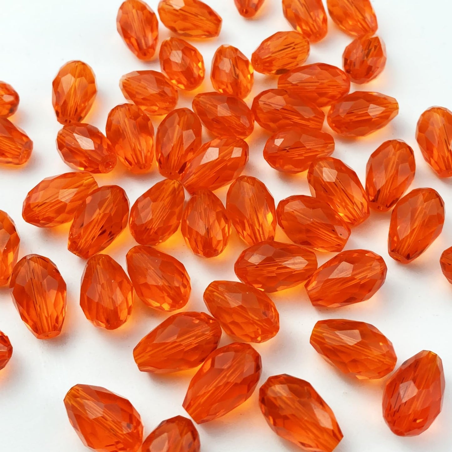 Honkoolly 100pcs 8x12mm Teardrop Crystal Glass Beads Vertical Hole Faceted Glass Teardrop Spacer Beads for Bracelets Necklace Earring DIY Jewelry Making Craft(Orange)