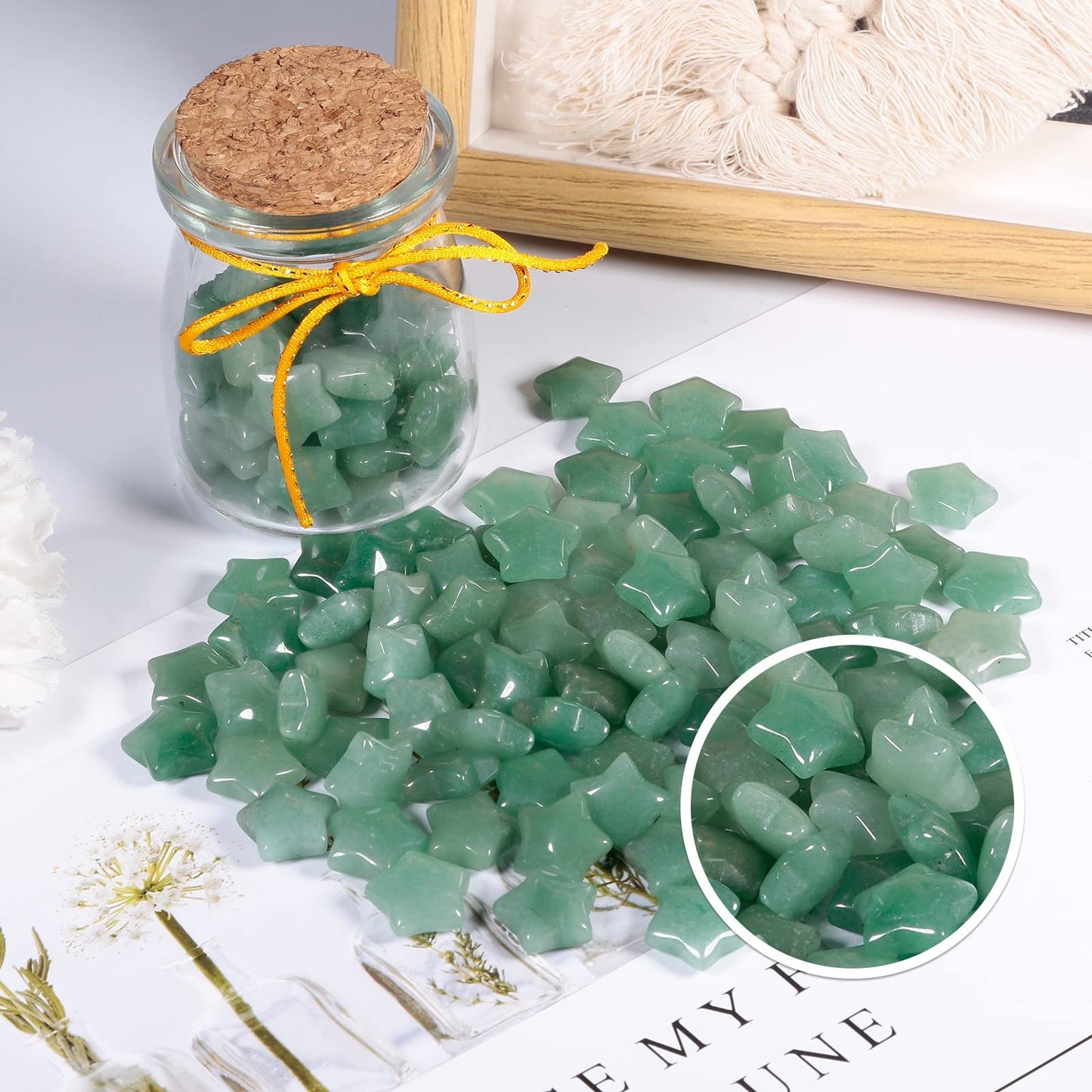 SUNYIK Pack of 20 Mini Star Crystal Pocket Stone, Healing Crystal Worry Stone for Reiki Meditation Anxiety Stress Jewelry Making, Green Aventurine
