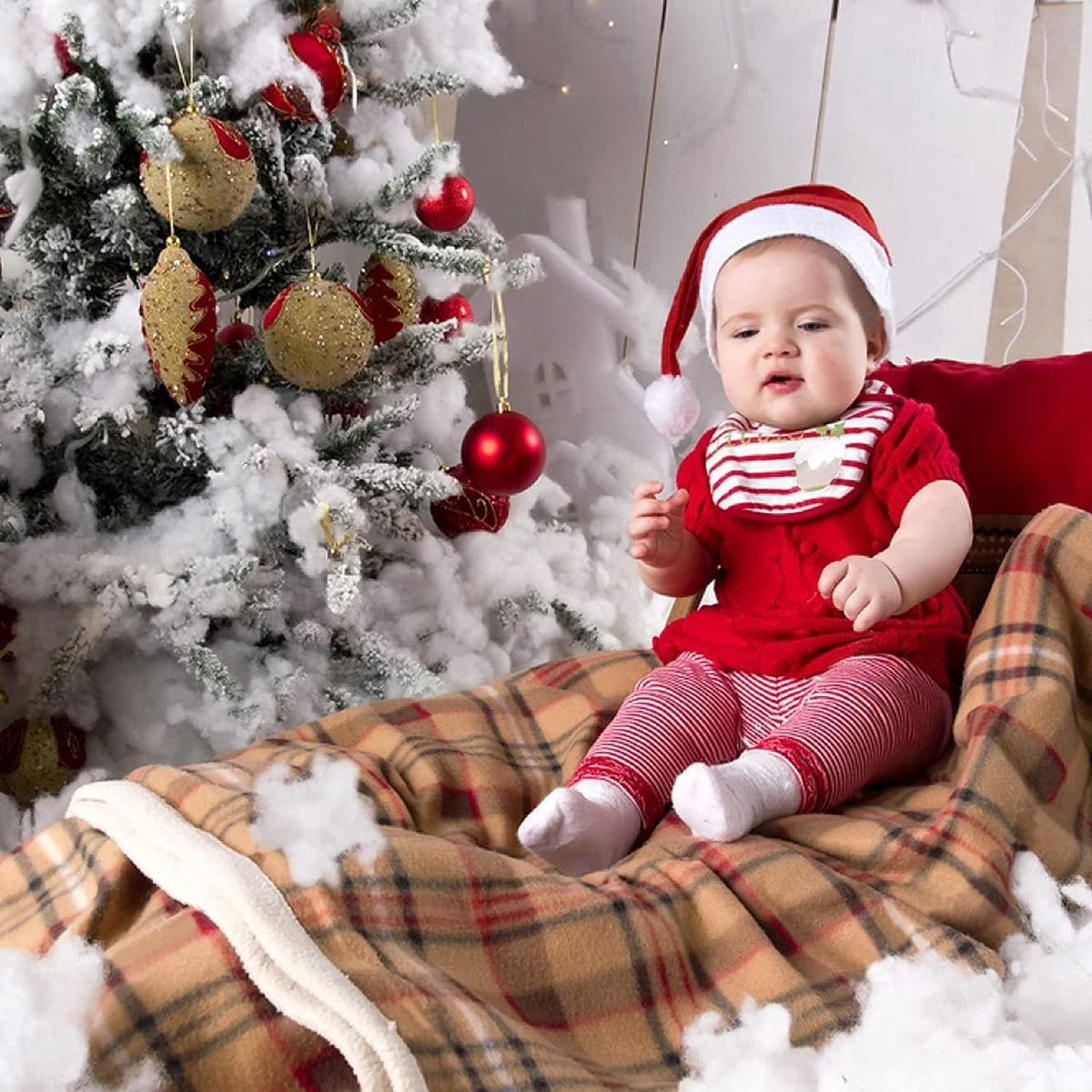 Skiennix Christmas Fake Snow Decor - Fluffy Fiber Artificial Snow for Indoor Winter Decorations