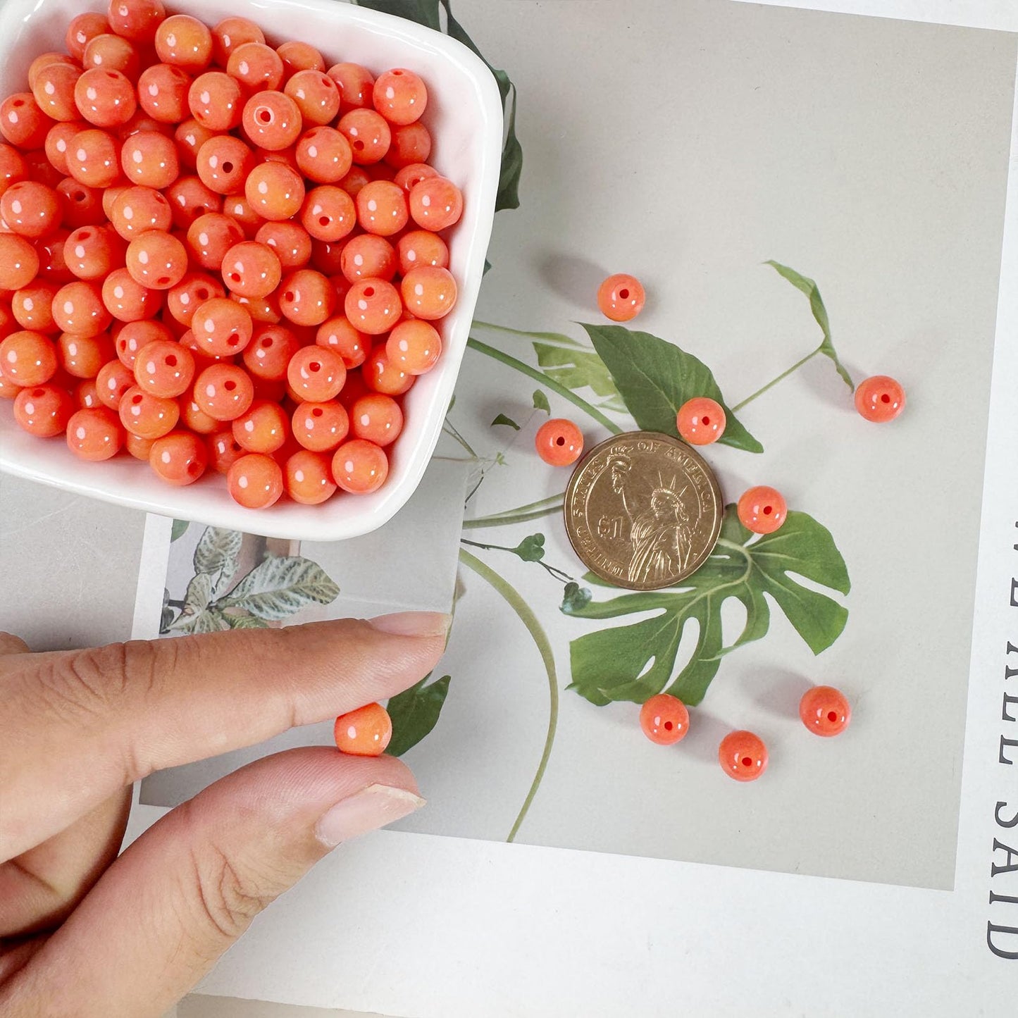 PAMIR TONG 400pcs 8mm Orange Red Round Glass Beads for Bracelet Pretty Smooth Loose Beads for Necklace-Earring-Jewelry Making-Home Decor and DIY Crafts & Projects