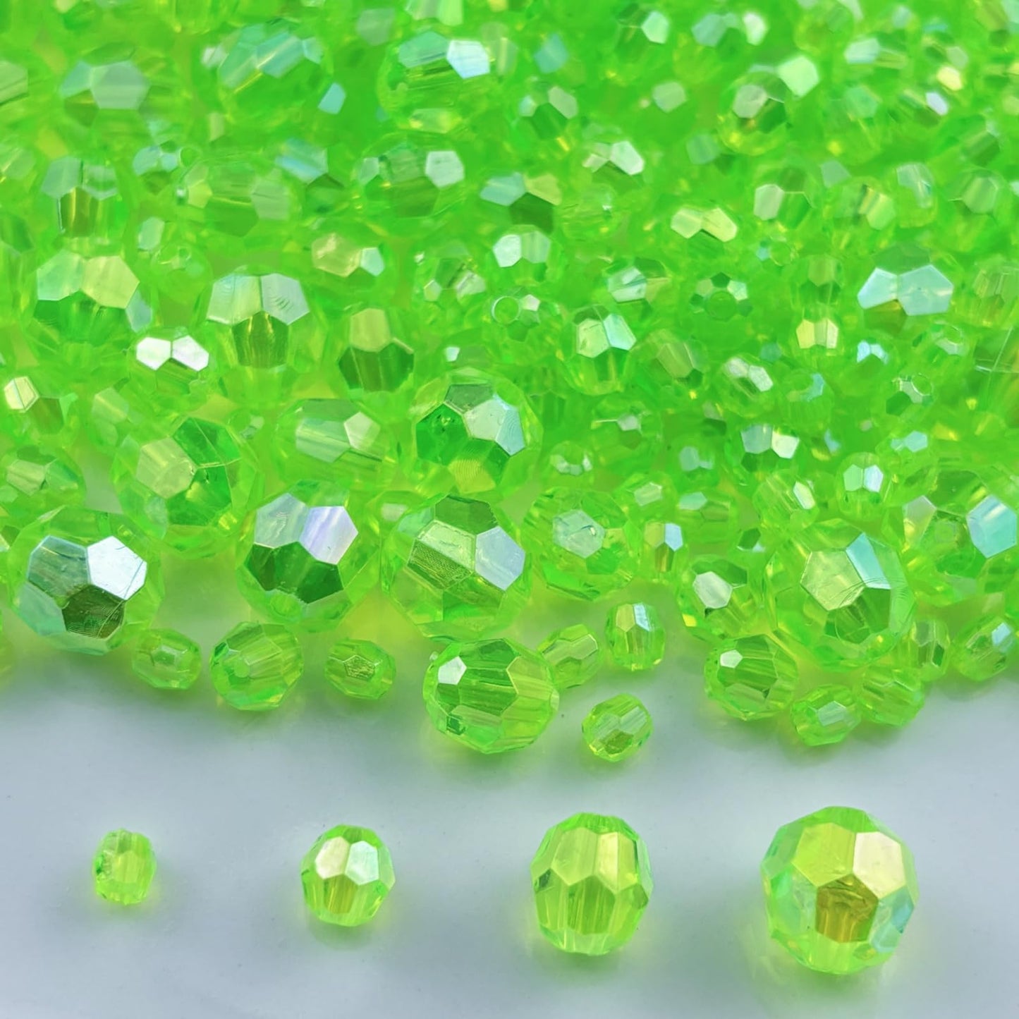 Pinhoollgo 1800pcs Acrylic Faceted Round Beads 4mm 6mm 8mm 10mm AB Colors Glossy Acrylic Round Spacer Beads for DIY Bracelet Necklace Jewelry Making Supplies Handmade Craft(Fluorescent Green AB)