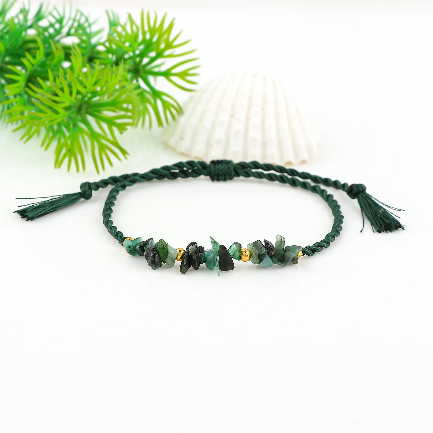 GEMSYMPHONY Emerald Gemstone Chips Rope Bracelet – Adjustable Handmade Crystal Chip Bead Bracelet for Women & Men, Natural Stone Healing Jewelry, Boho Style, Unisex Spiritual Gift (Emerald)