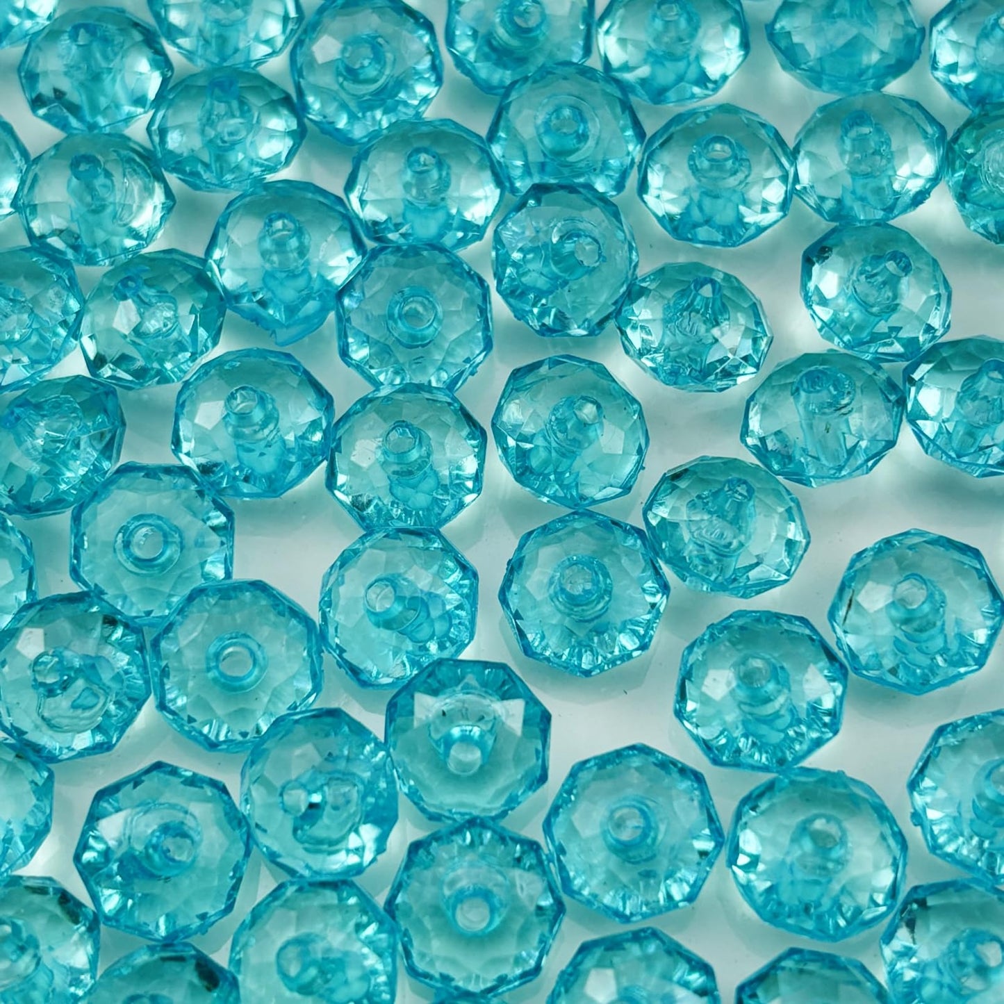 YHYPOCI 1000pcs 6mm Acrylic Crystal Beads, Faceted Rondelle Acrylic Spacer Beads for Wind Chimes Bracelet Necklace Earring Keychain Jewelry Making DIY Crafts(Lake Blue)