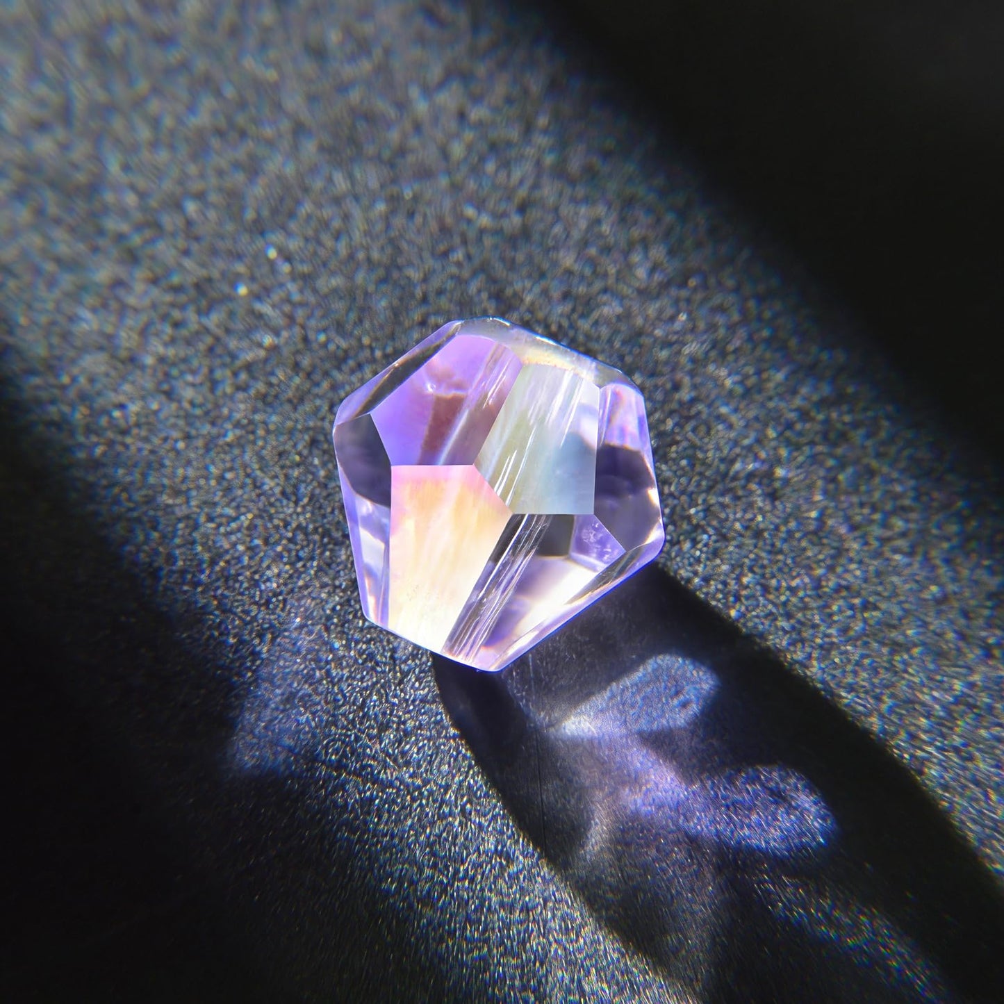 1550PCS Bicone Crystal Glass Beads Set for Jewelry Making, 3mm 4mm 6mm 8mm Sparkling Faceted Beads Sorted by Size for Bracelets, Necklaces, Suncatchers & DIY Crafts(Light Purple)