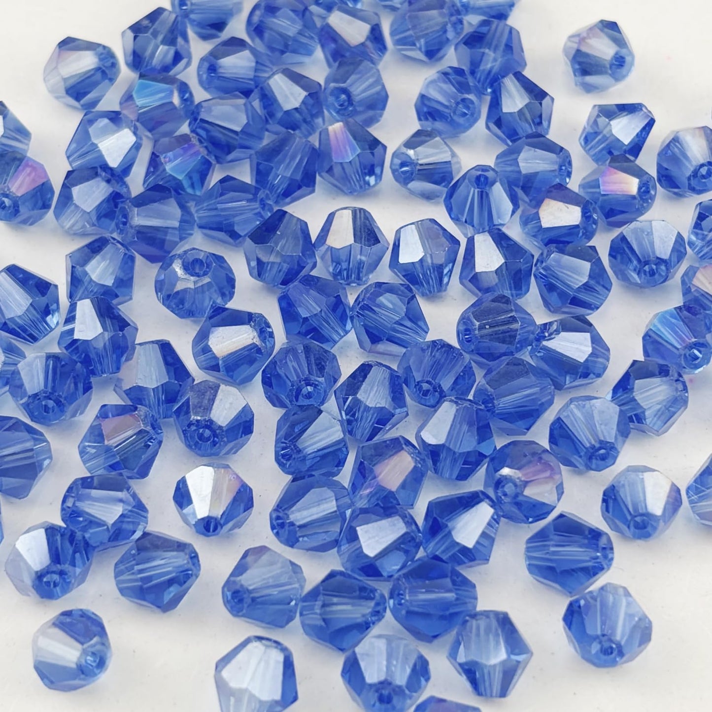 Pinhoollgo 500pcs 4mm Bicone Crystal Glass Beads Faceted Bicone Crystal Beads Bulk Glass Spacer Beads for Bracelets Necklace Pendants Earrings DIY Jewelry Craft Making(Light Blue AB)