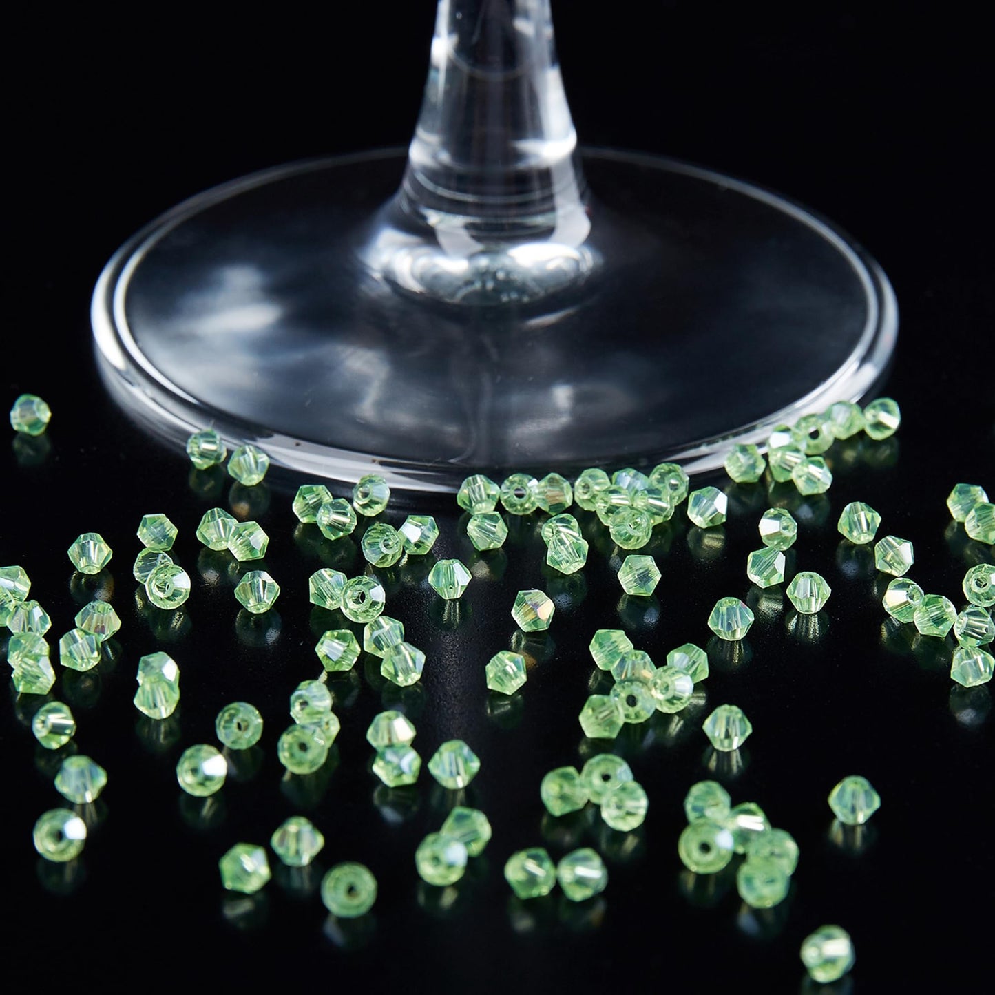Laopottbeads 1200PCS 3mm Bicone Crystal Glass Beads for Jewelry Making, Sparkling Mini Beads for Suncatchers, DIY Bracelets & Craft Projects (Green)