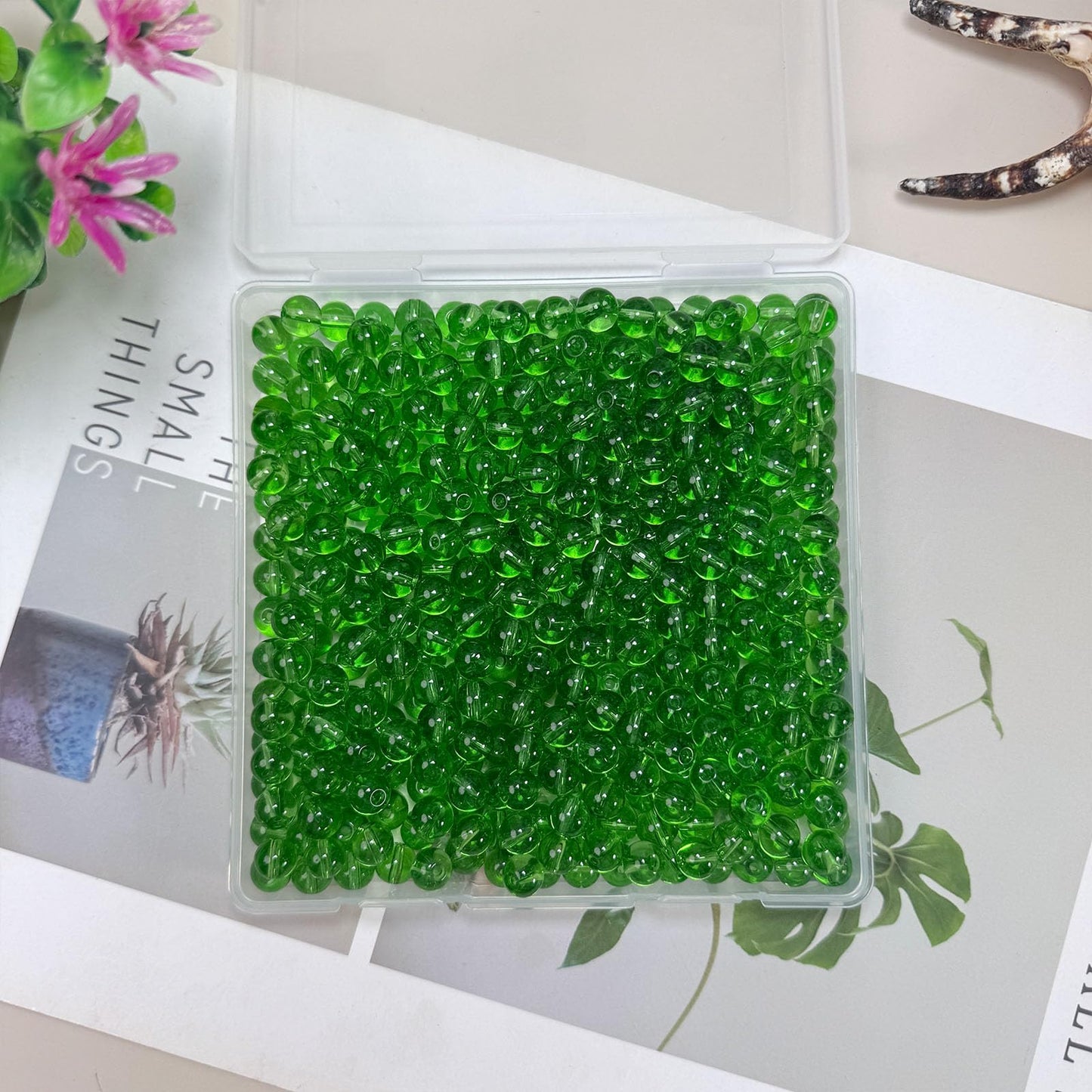 PAMIR TONG 400pcs 8mm Transparent Green Round Glass Beads for Bracelet Pretty Smooth Loose Beads for Necklace-Earring-Jewelry Making-Home Decor and DIY Crafts & Projects
