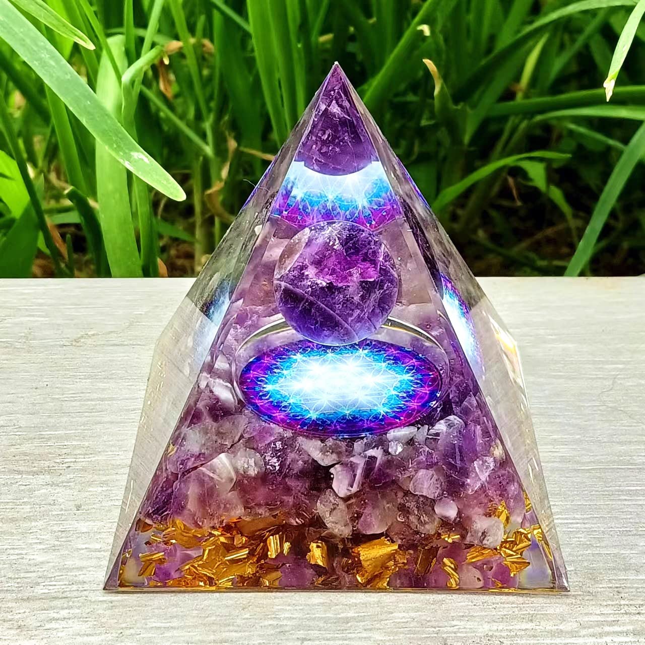 ycyingcheng Moonstone Crystal Orgone Pyramid Ogan Crystal Energy Tower, Nature Reiki Chakra Crushed Stone Jewelry, Crystal Pyramid for Home Decor (Crystal Pyramid-20)