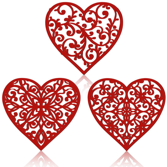 Lyrow 3 Pack Heart Cast Iron Trivet Set Valentine Pot Holders Metal Trivets for Hot Dishes Decorative Pot Holders Vintage Design Gift for Kitchen Countertop Dining Table Farmhouse Decoration(Red)