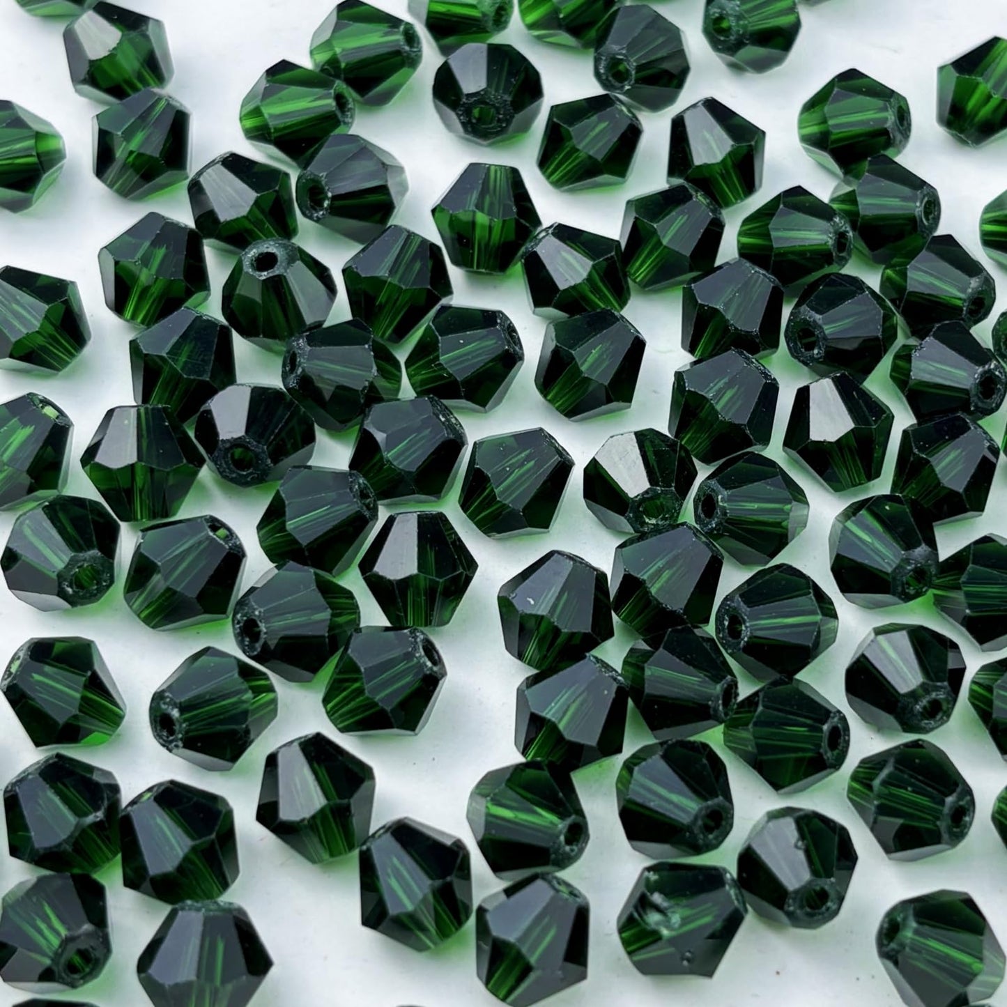 YUEXIGO 100pcs 8mm Bicone Glass Crystal Beads for Jewelry Making, Faceted Bicone Glass Spacer Beads for Bracelet Earring Necklace DIY Craft(Dark Green)