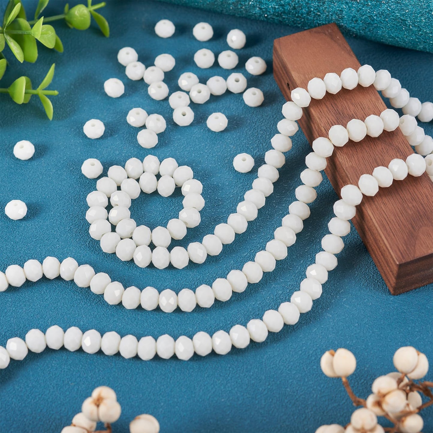 Elecrelive 630Pcs White Glass Beads 8mm Faceted Rondelle Beads Briolette Tiny Loose Crystal for Bracelets Earring Jewelry Making