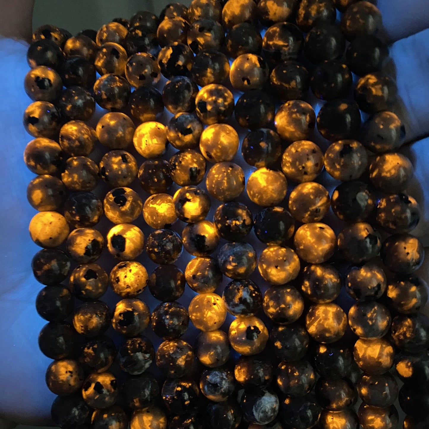 160PCS 4MM Flame Yooperlite Stone Beads Loose Beads for Jewelry Making DIY Bracelets Show Flame Color Under The Irradiation of UV Lamps 2 Strands