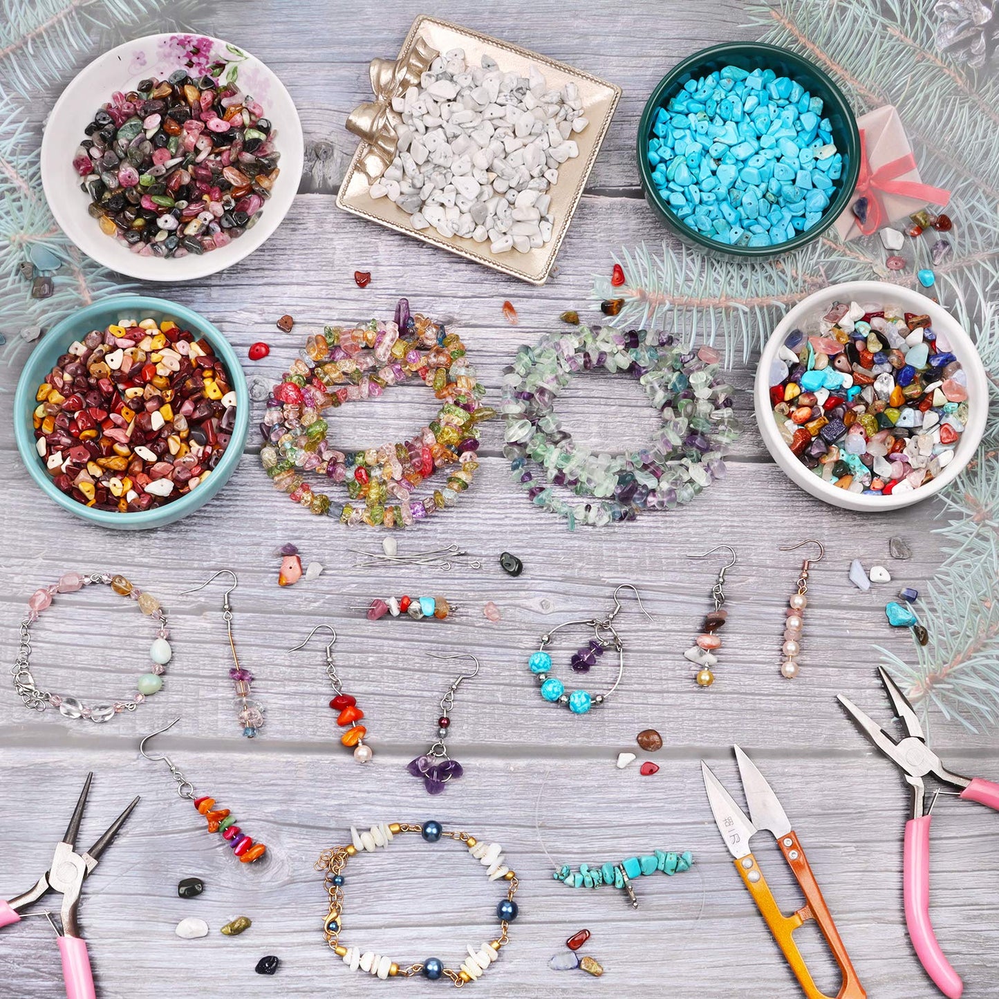 500 pcs Natural Chip Stone Beads, Green Aventurine 5-8 mm Irregular Gemstones Healing Crystal Loose Rocks Bead Hole Drilled for Jewelry Making Bracelet